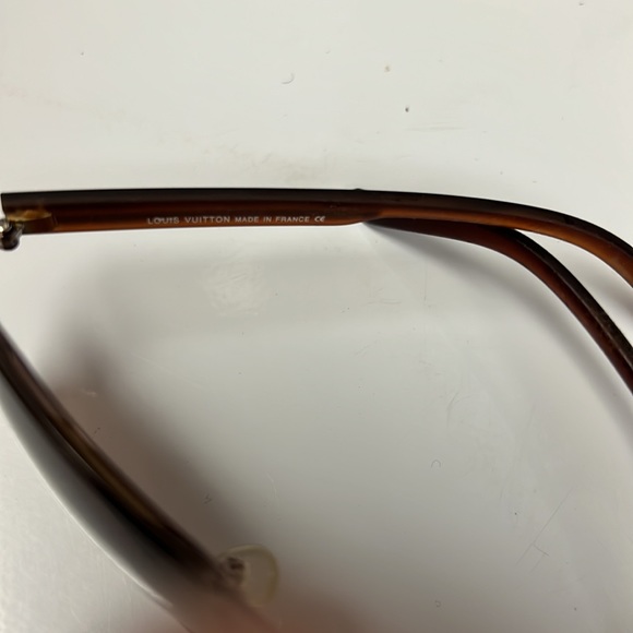 Louis Vuitton aviator sunglasses great condition worn few times unisex - Picture 2 of 5
